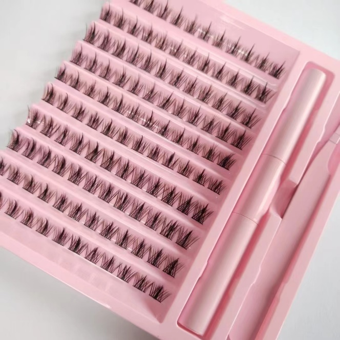 Werten Sie Ihren Look mit unseren Premium-Wimpernverlängerungen auf