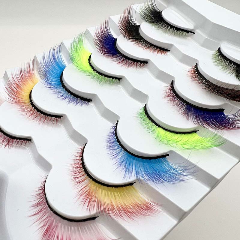 7 Paar farbige Katzenaugen-Wimpern im Set