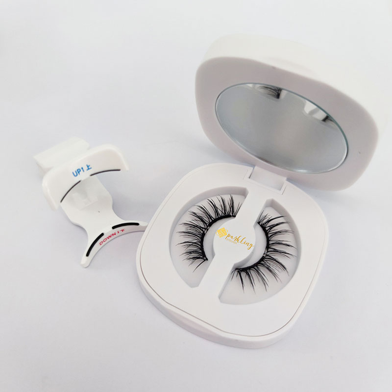 Magnetische Wimpern mit Applikator